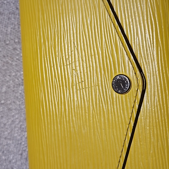 🥂SOLD🥂 Louis Vuitton Citron Epi Leather Bifold Wallet Silver w/Dustbag EUC - Picture 16 of 16